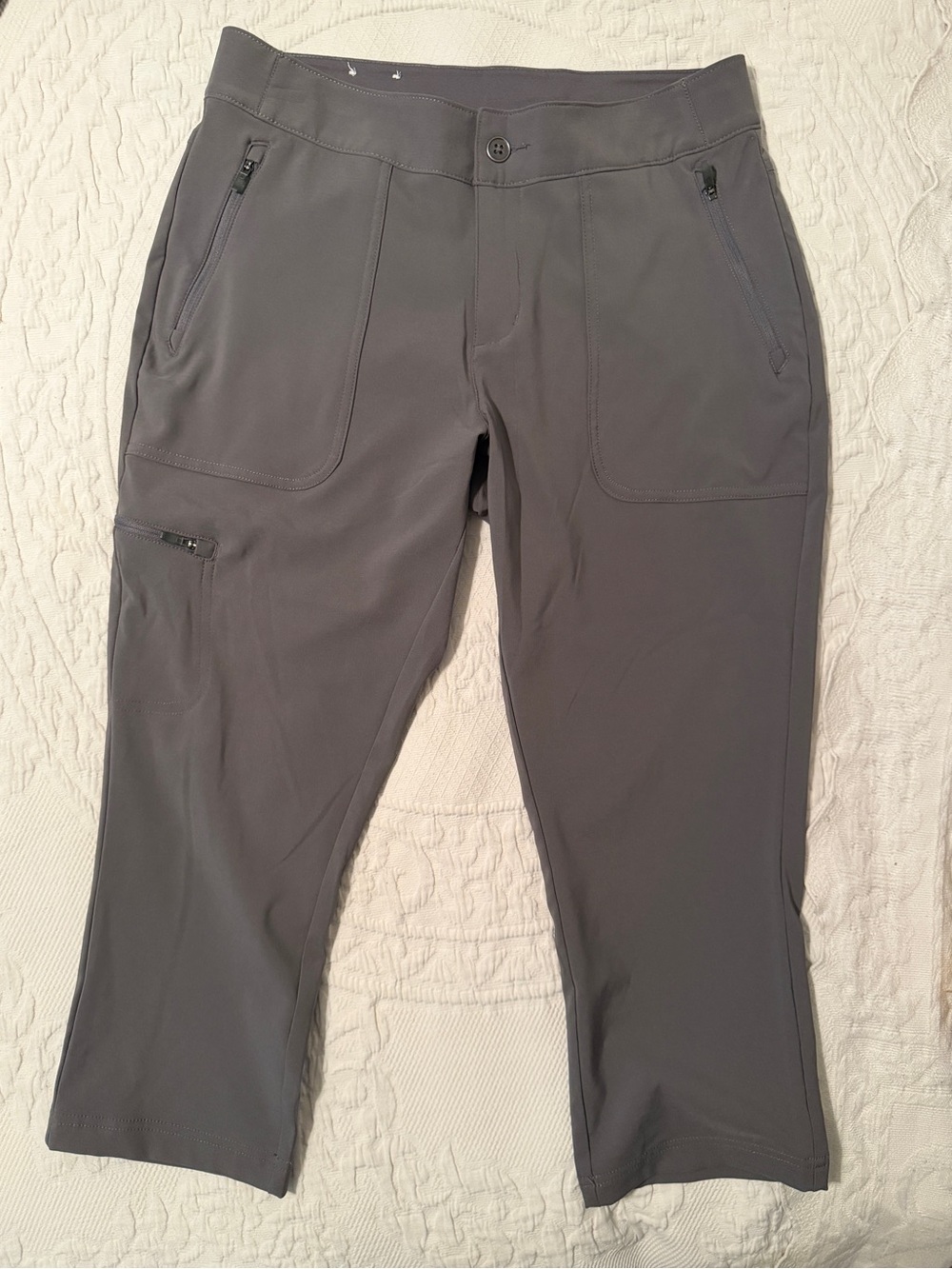 Columbia Women's Gray Performance Capris